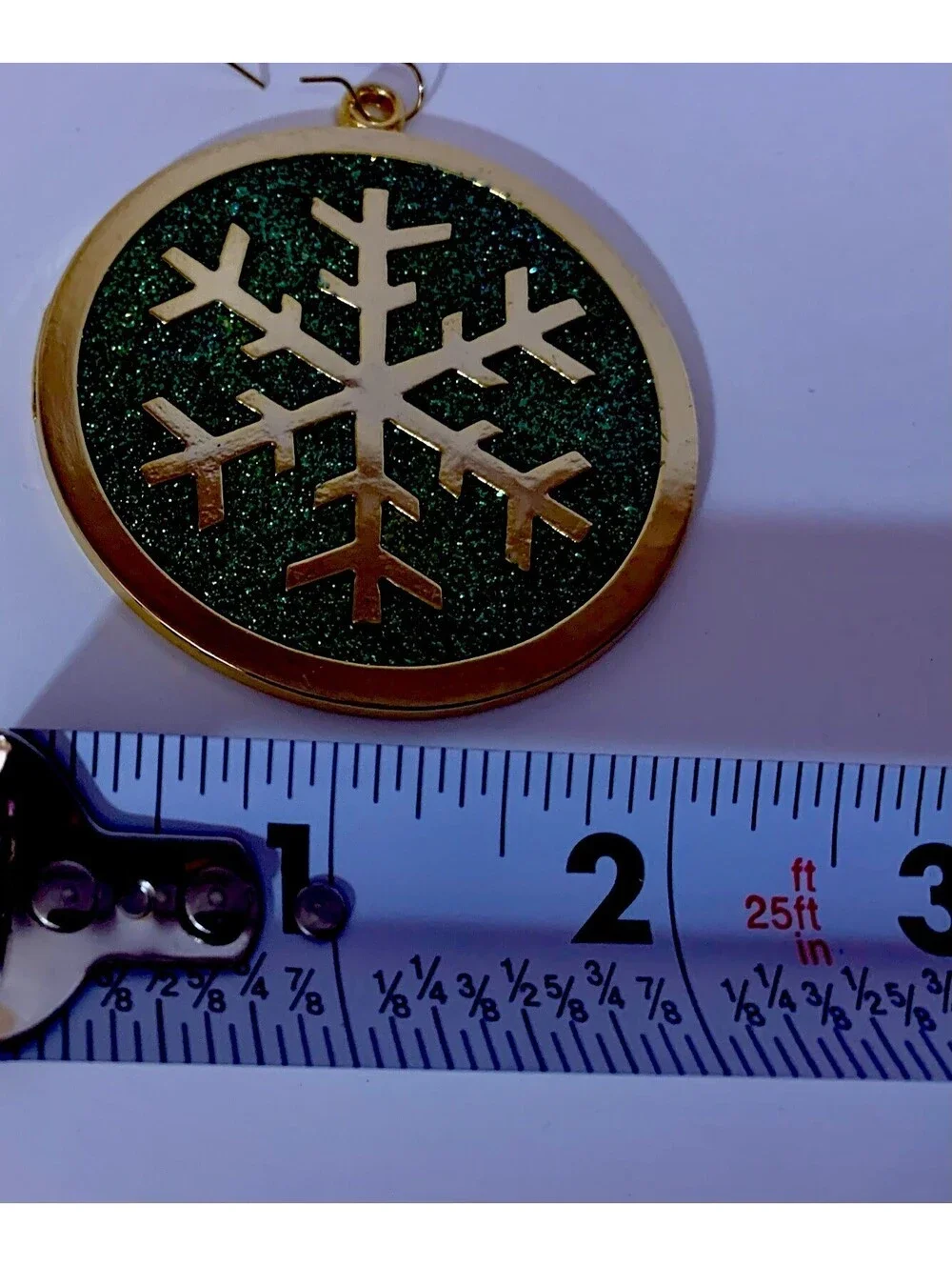 Vtg Gloria Duchin 2001 Brass Snowflake Ornament Green Sparkle Enamel Holiday